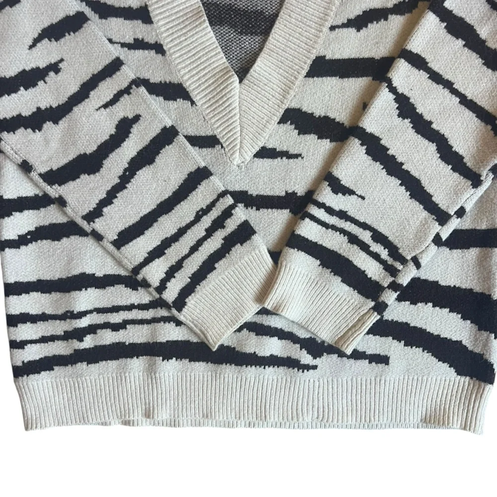 Superdown Zendaya V-Neck Sweater Cream Brown Size S - Picture 4 of 10